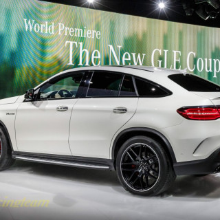 Пороги Mercedes GLE Coupe с подсветкой Пороги Mercedes GLE Coupe с подсветкой
